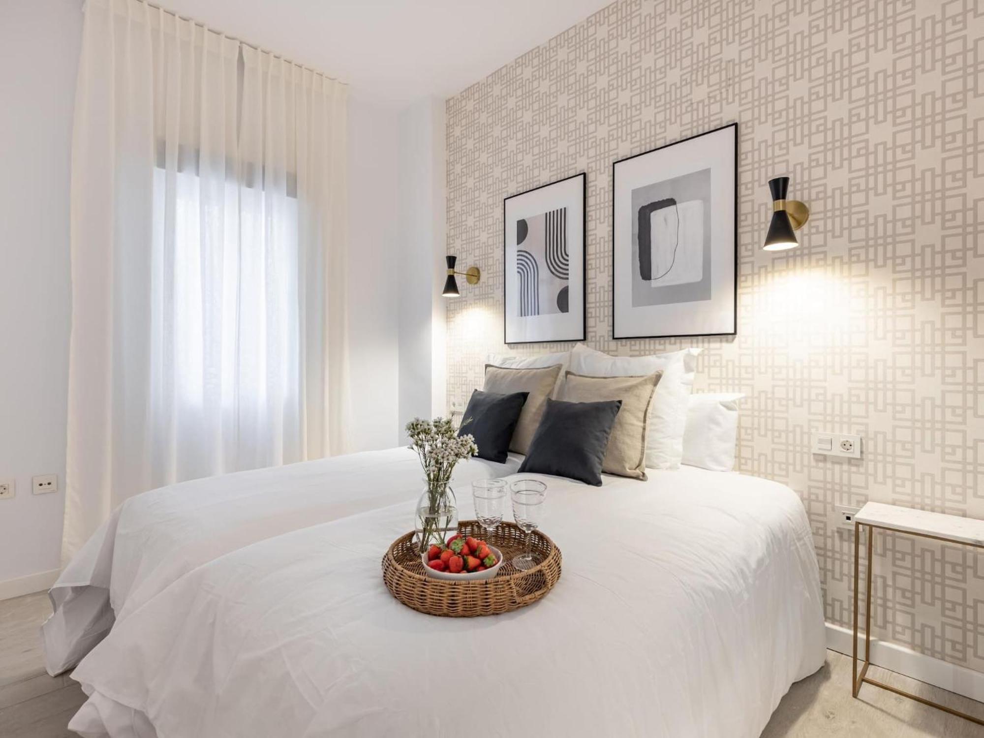 Central Stylish And Elegant 1 & 2 Bedroom Apartments III Grenada Zewnętrze zdjęcie